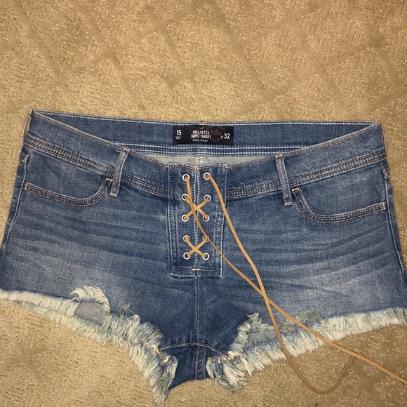 Hollister Pants - Jean shorts with laces